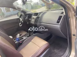 Ford Ranger 2016 XLS xe gia đình nhiều đồ chơi