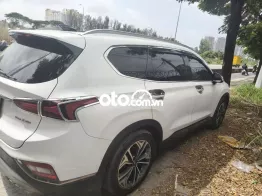 Hyundai Santa Fe 2019 2.4L AT 4 WD