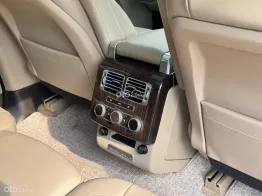 Range Rover Vogue màu trắng 2015 – Biểu tượng quyền lực, dành cho giới thượng lưu