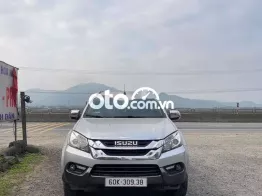 Isuzu Mu X 2017 2.5 4X2 MT - Xe gia đình đi kỹ
