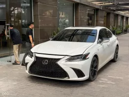 Xe cũ đẹp như mới, giá cực tốt