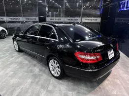 Chiếc xe keng & chất