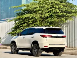 Toyota Fortuner 2022 số tự động tại Hà Nội