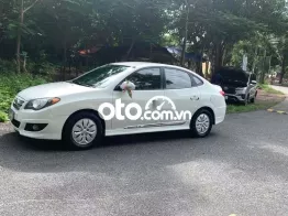 Ô tô Avante MT1.6 2011