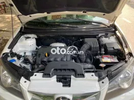 Ô tô Avante MT1.6 2011