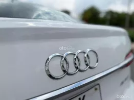 Xe nội thất còn mới, bảo dưỡng full hãng