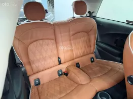 Xe dán PPF hơn 100 triệu bảo vệ sơn nguyên bả