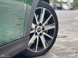 Xe dán PPF hơn 100 triệu bảo vệ sơn nguyên bả