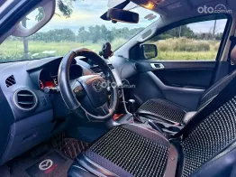 Mazda BT-50 2017 số tự động