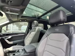 Phiên bản Rline mẫu mới sang trọng đẳng cấp ưu đãi 3 năm bảo dưỡng miễn phí