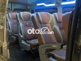 Ford Transit 2023 Tiêu chuẩn