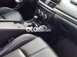 Cần bán xe Mazda3 2017 - 8v xe bao zin 99,9%