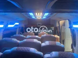 Ford Transit 2023 Tiêu chuẩn