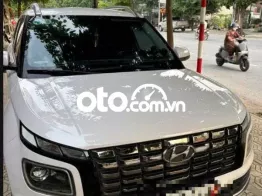 Xe Venue bản 2025 Đặc Biệt Trắng