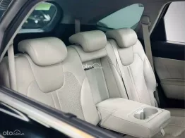 Den Huyền Bí Model 2021