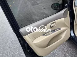 Nissan Grand livina 2010 1.8 AT Siu Đẹp