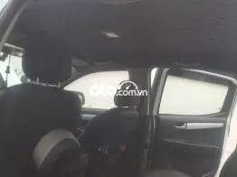 2016 LS 2.5 4x2 AT - 247000 km