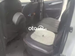 2016 LS 2.5 4x2 AT - 247000 km