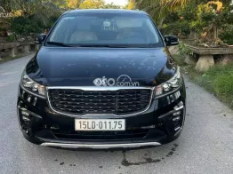 Xe chuyên đưa đón cán bộ công ty, đi giữ gìn