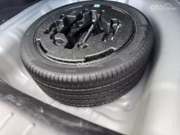 Form dáng thể thao, nội thất cao cấp