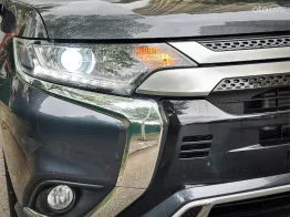 Xe đẹp chạy ít km zin 100% siêu mới