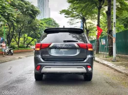 Xe đẹp chạy ít km zin 100% siêu mới