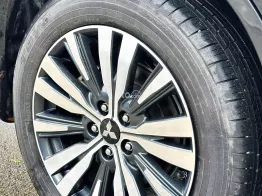 Xe đẹp chạy ít km zin 100% siêu mới