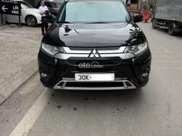 Mitsubishi Outlander 2.0 CVT 2023 - Xe gia đình, 1 chủ từ đầu