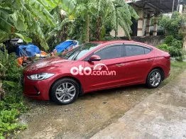 Lên đời cần bán xe Elantra màu đỏ 1.6 At 2018