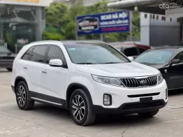 Mẫu xe gia đình rộng rãi tiết kiệm nhiên liệu - em Đệ giá tốt nhất