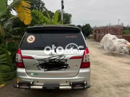 Toyota Innova 2015 2.0E - 170000 km