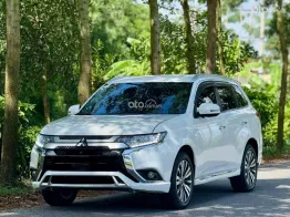 Xe 1 chủ từ đầu, giữ gìn còn rất mới