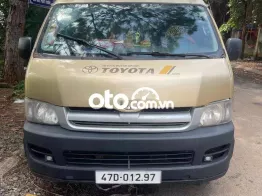Toyota Hiace 2006 van 3 chổ máy dầu