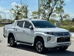 Mitsubishi Triton 2021 số tự động