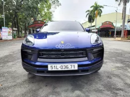 Xe nhà chạy mới 97%, Fulloption Màu sơn, đèn led, mâm 20, pô 4 ống xã, ghế 14, loa bose, sport active