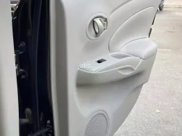 Xe tình trạng cực đẹp, full option tiện nghi