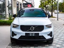 SUV cao cấp nhập khẩu nguyên chiếc, công nghệ hiện đại