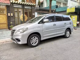 Gia đình sắp xuất cảnh cần bán xe Toyota Innova E đời cuối 2014
