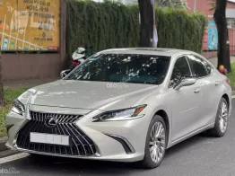 Lexus ES 250 2023 tại Hà Nội