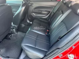 Xe đẹp, trang bị nội thất đầy đủ, chủ cực giữ gìn