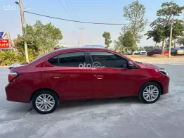 Xe đẹp, trang bị nội thất đầy đủ, chủ cực giữ gìn