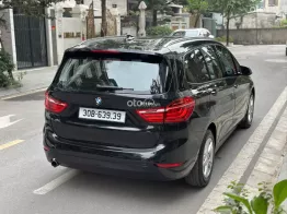 MPV gia đình rộng rãi, giá cực tốt