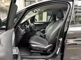 MPV gia đình rộng rãi, giá cực tốt