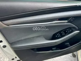 Xe tư nhân, mẫu sedan đầm chắc