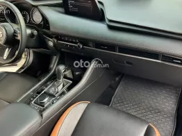 Xe tư nhân, mẫu sedan đầm chắc