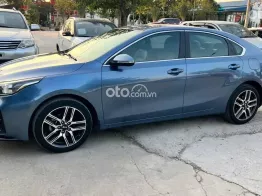 Xe trang bị nhiều đồ tiện nghi, giá cực tốt