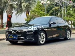 VinFast Lux A Base 2022 - Màu đen - 4v7km