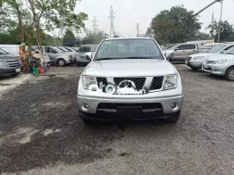 Nissan Navara 2012 Bạc