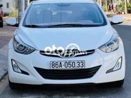 Hyundai Elantra 2015 - 48.000 km
