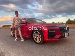 VinFast Lux A2.0 2022 Plus Đỏ